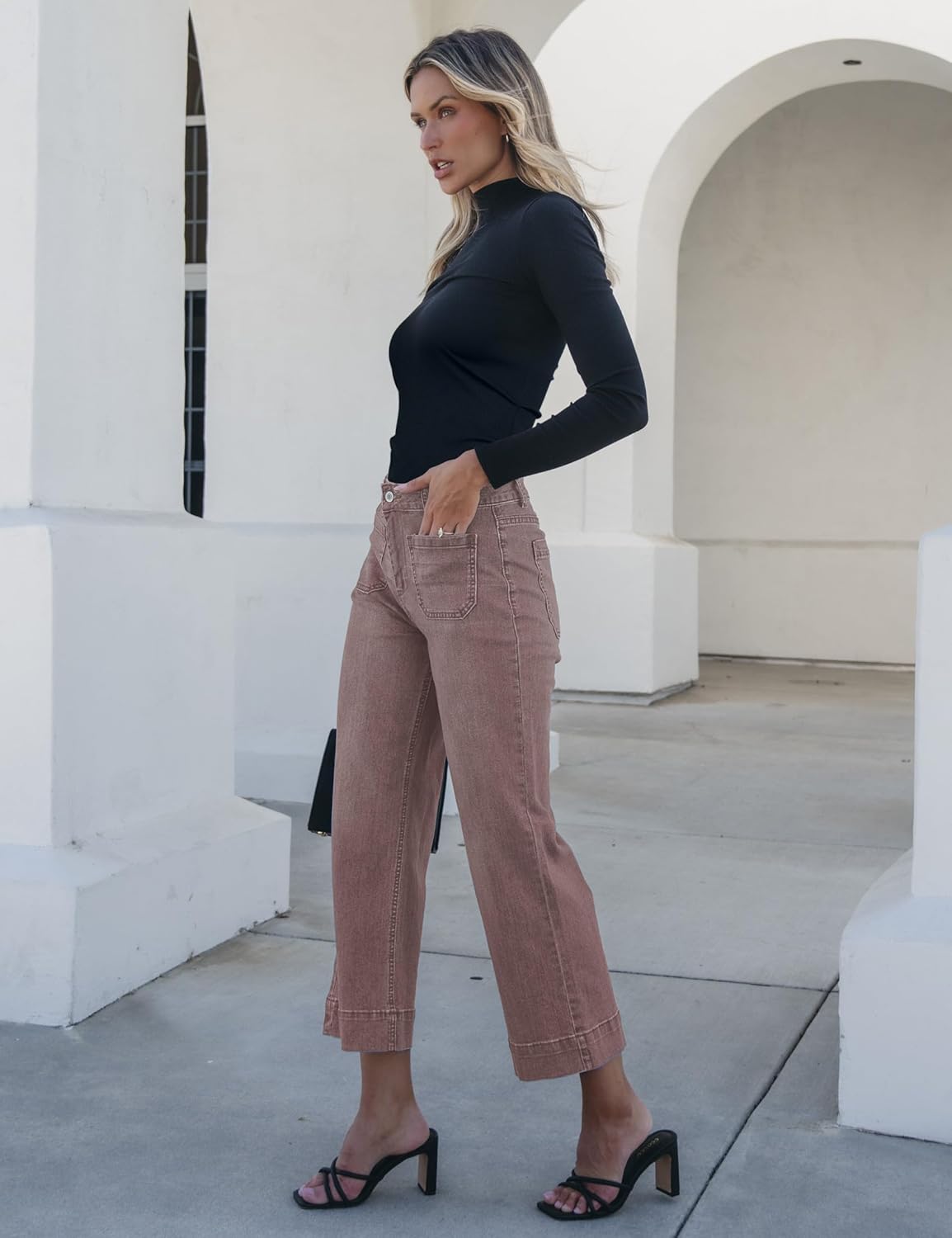 Women's wide-leg jeans, stylish high-waisted flared jeans