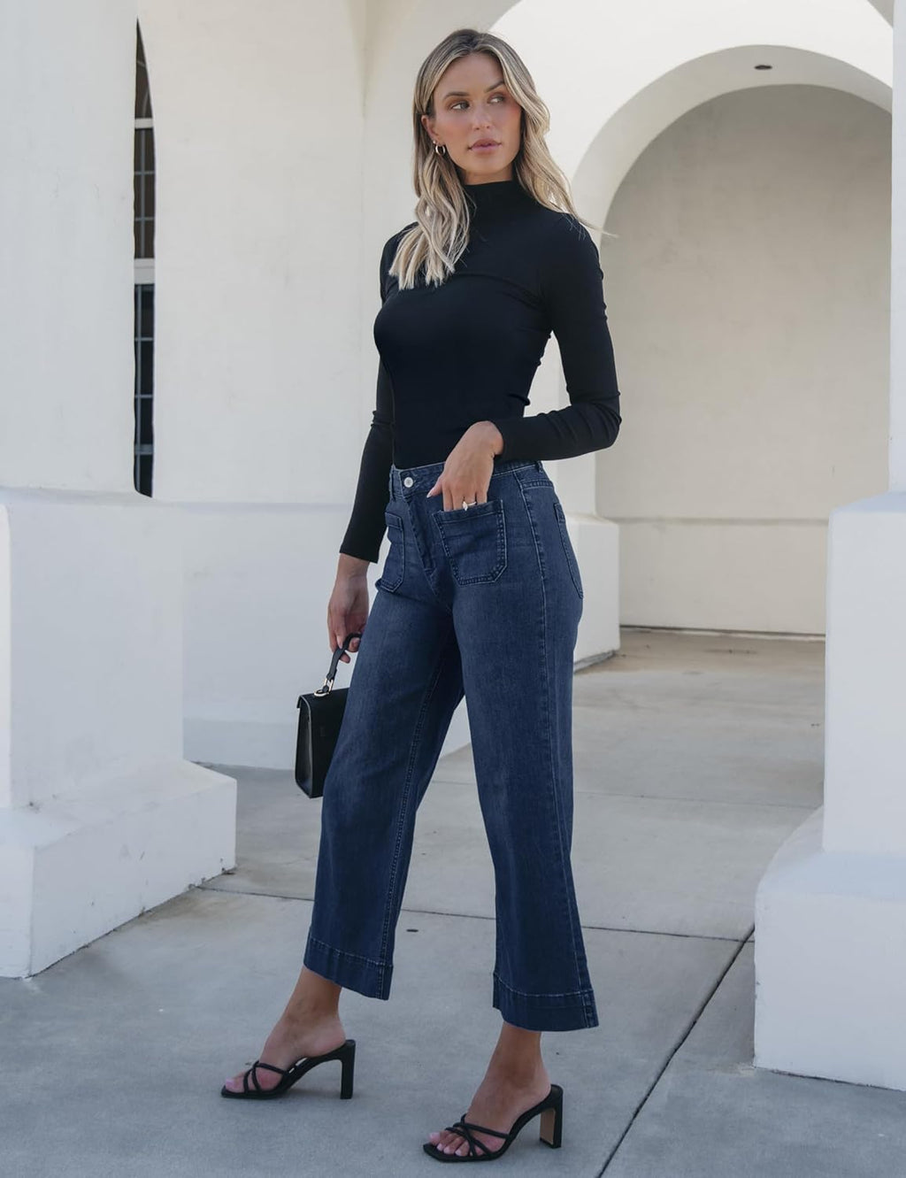 Women's wide-leg jeans, stylish high-waisted flared jeans