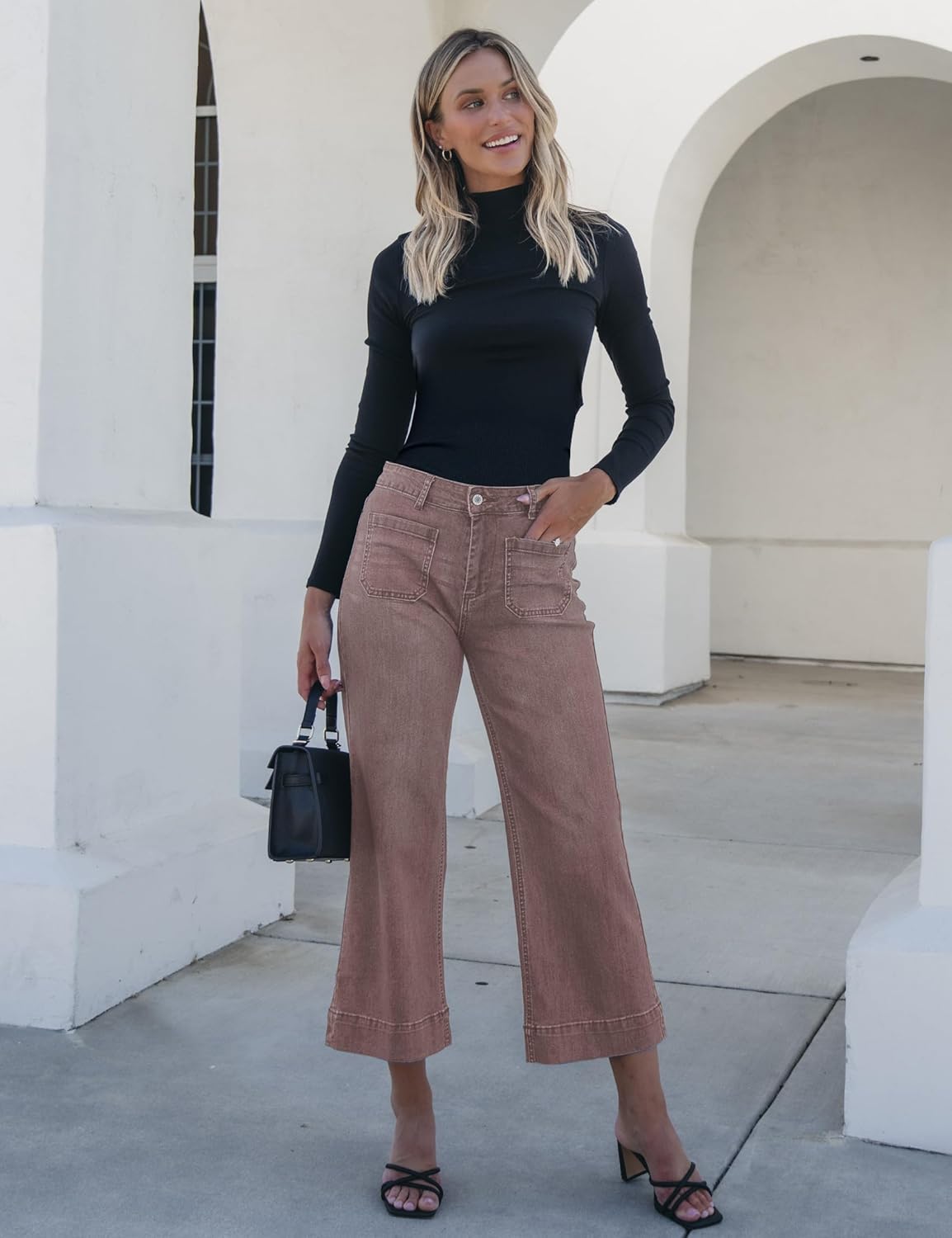 Women's wide-leg jeans, stylish high-waisted flared jeans