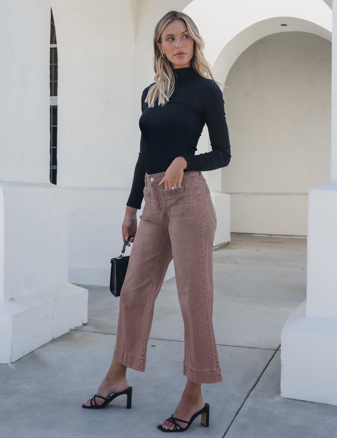 Women's wide-leg jeans, stylish high-waisted flared jeans