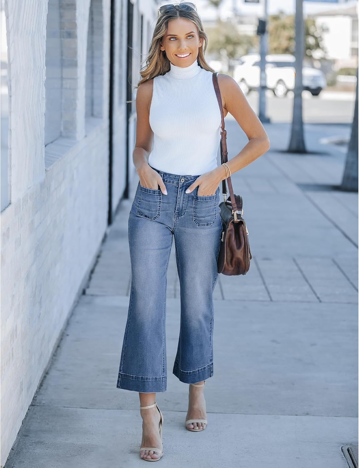 Women's wide-leg jeans, stylish high-waisted flared jeans