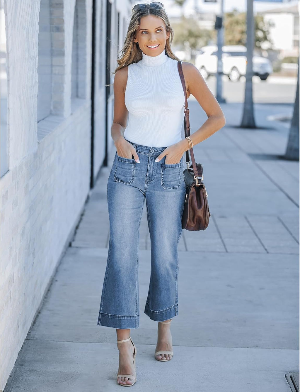 Women's wide-leg jeans, stylish high-waisted flared jeans